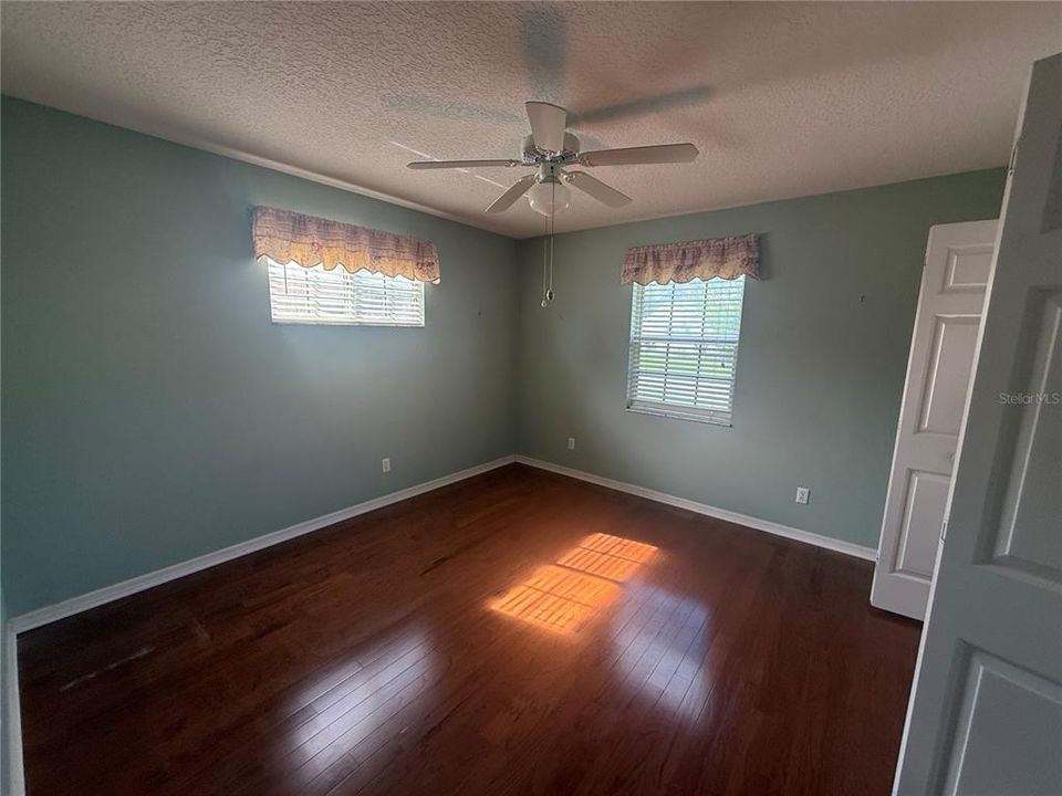 En Venta: $289,900 (3 camas, 2 baños, 2254 Pies cuadrados)