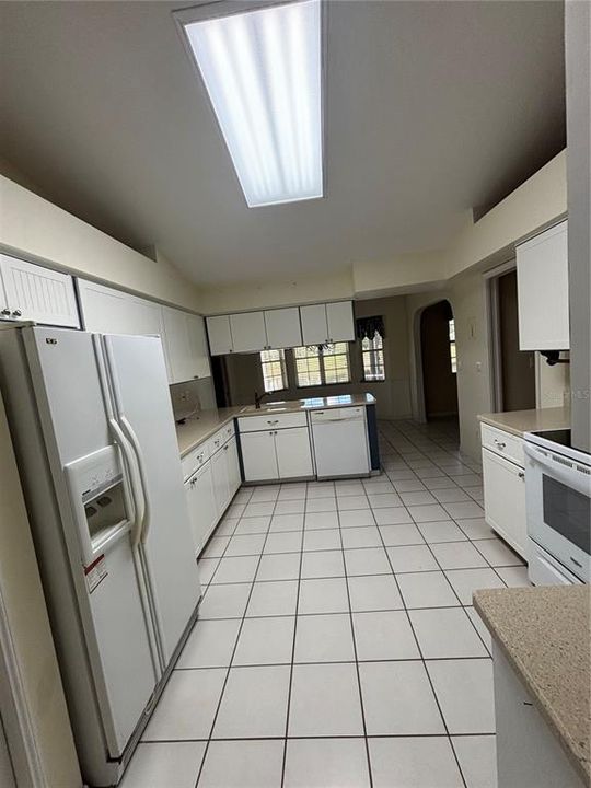 En Venta: $289,900 (3 camas, 2 baños, 2254 Pies cuadrados)