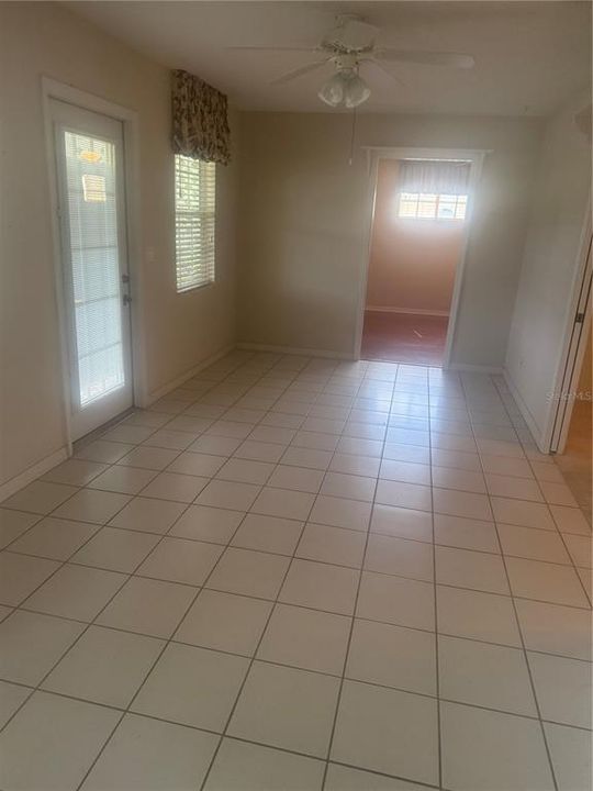 En Venta: $289,900 (3 camas, 2 baños, 2254 Pies cuadrados)