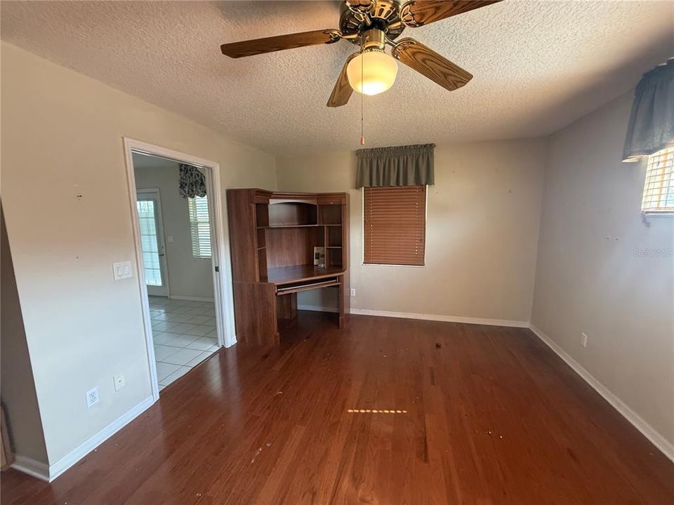 En Venta: $289,900 (3 camas, 2 baños, 2254 Pies cuadrados)