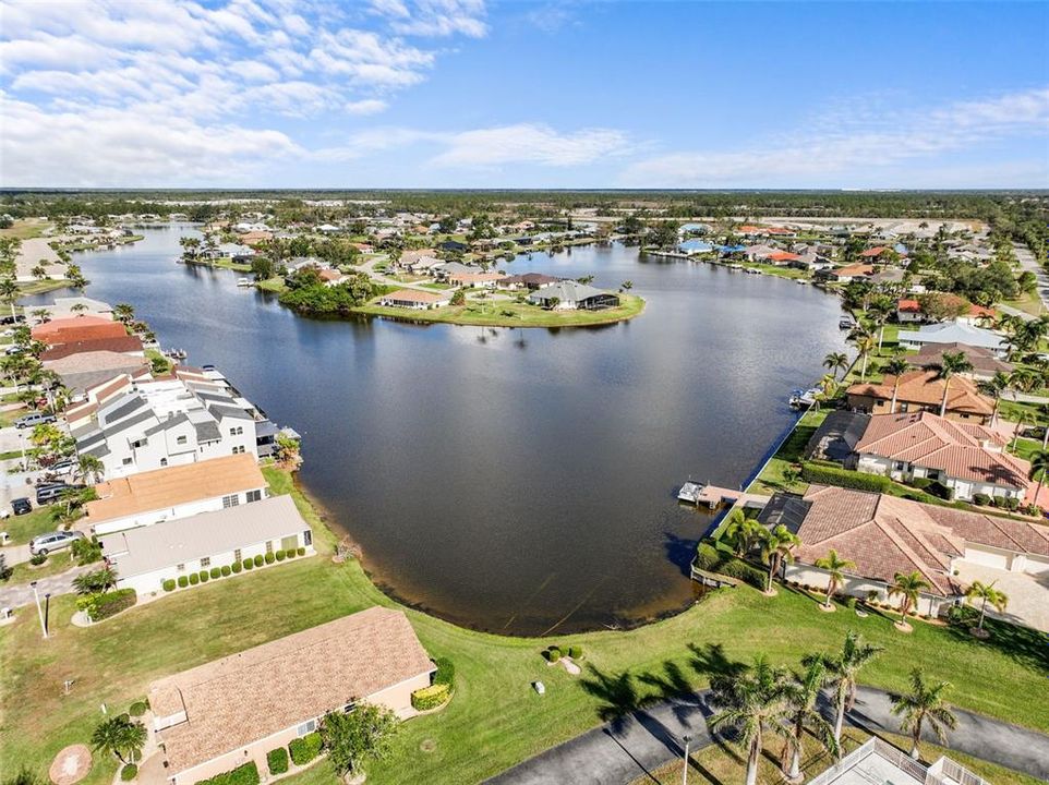 For Sale: $299,900 (3 beds, 2 baths, 1433 Square Feet)