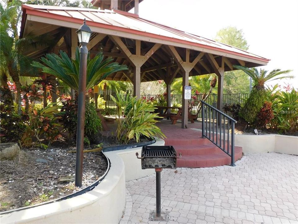 For Rent: $1,750 (2 beds, 2 baths, 962 Square Feet)