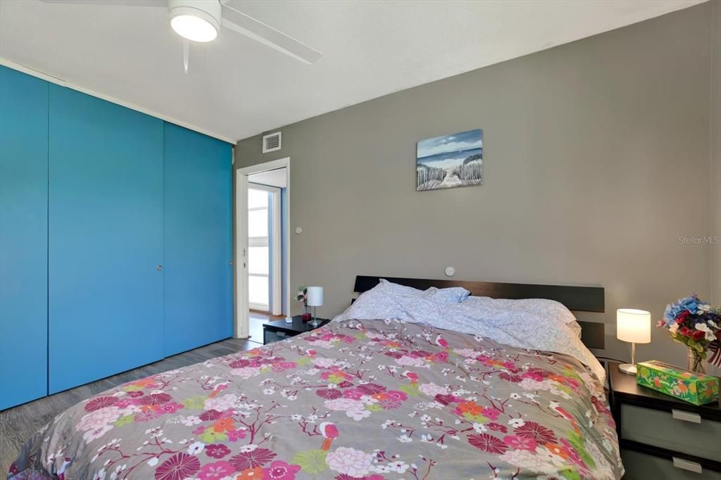 En Venta: $649,900 (3 camas, 2 baños, 2012 Pies cuadrados)