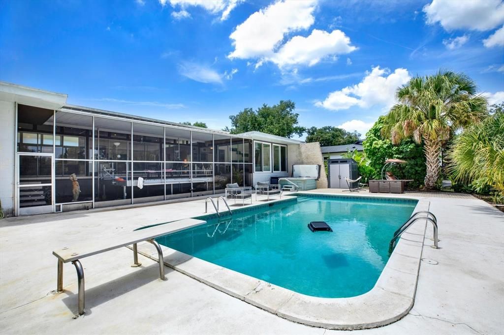 En Venta: $649,900 (3 camas, 2 baños, 2012 Pies cuadrados)