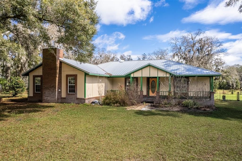 For Rent: $3,500 (3 beds, 2 baths, 2470 Square Feet)