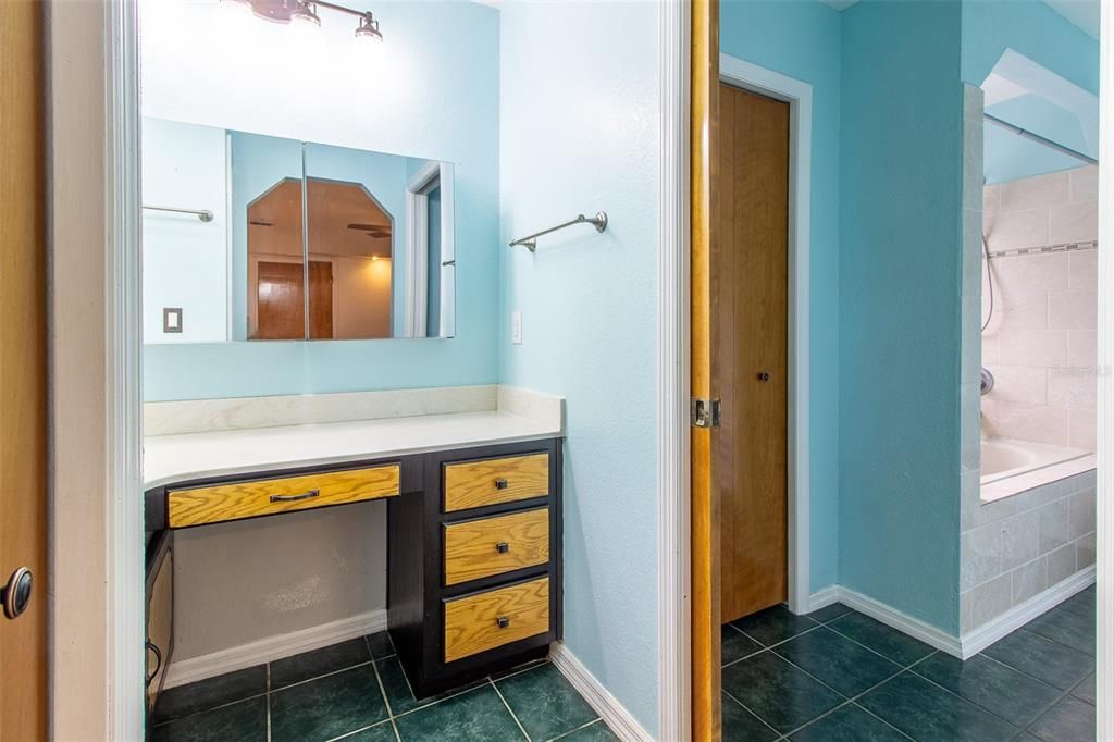For Rent: $3,500 (3 beds, 2 baths, 2470 Square Feet)