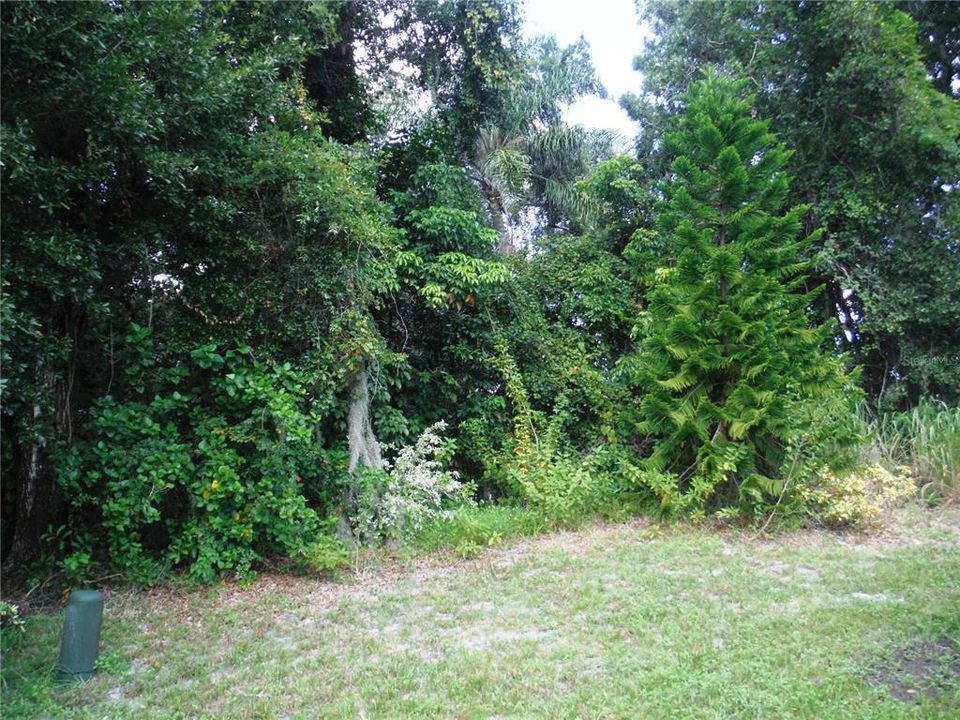 For Sale: $135,000 (2 beds, 2 baths, 1056 Square Feet)