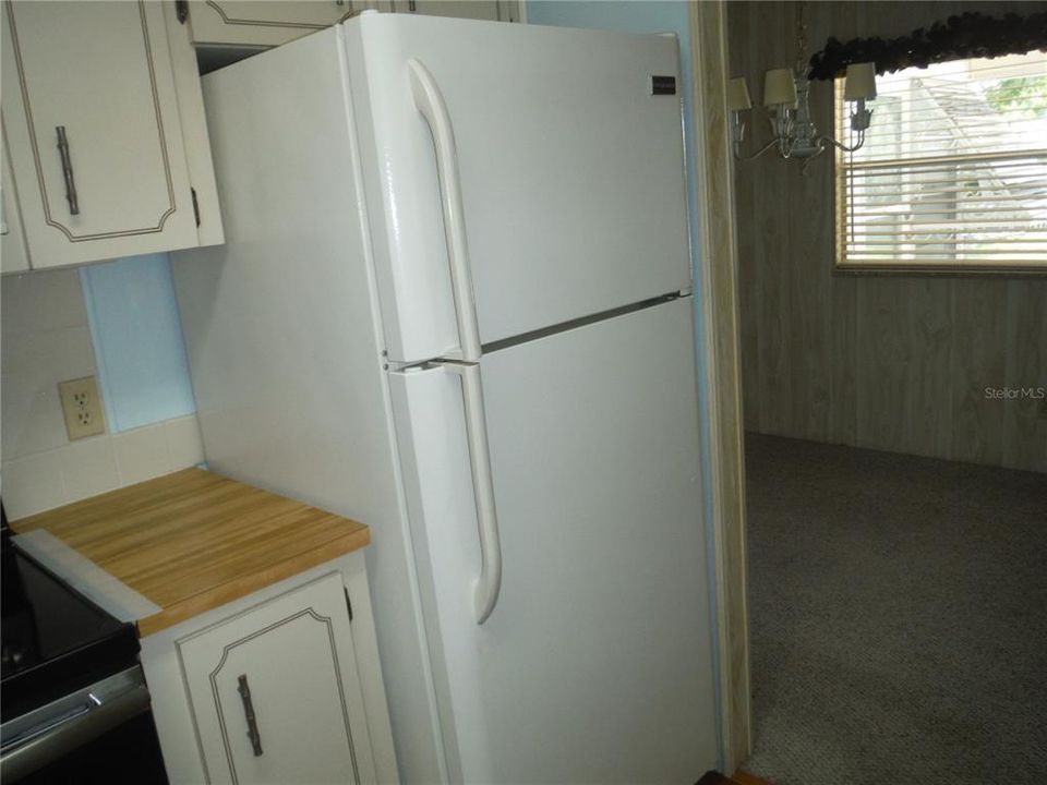 For Sale: $135,000 (2 beds, 2 baths, 1056 Square Feet)