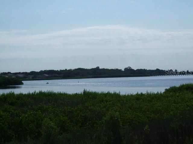 For Sale: $135,000 (2 beds, 2 baths, 1056 Square Feet)