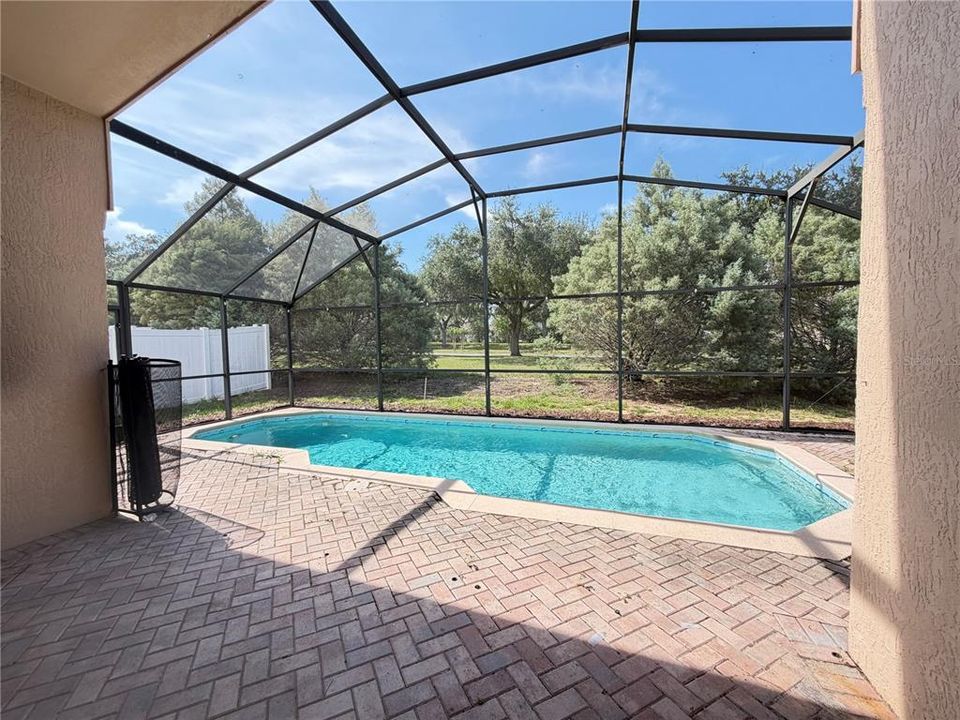 En Venta: $418,000 (5 camas, 4 baños, 2265 Pies cuadrados)
