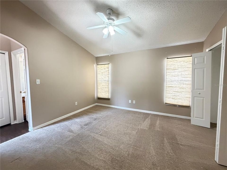 En Venta: $418,000 (5 camas, 4 baños, 2265 Pies cuadrados)
