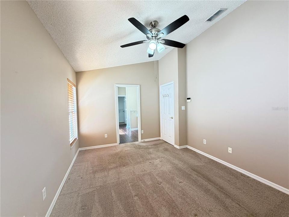 En Venta: $418,000 (5 camas, 4 baños, 2265 Pies cuadrados)