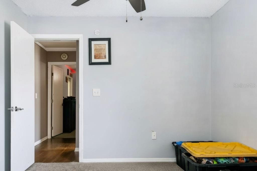 For Rent: $2,000 (3 beds, 2 baths, 1484 Square Feet)