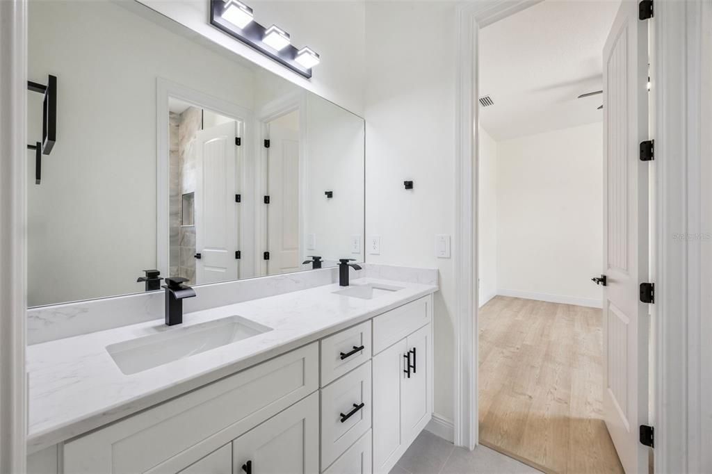 For Sale: $710,000 (3 beds, 2 baths, 2482 Square Feet)