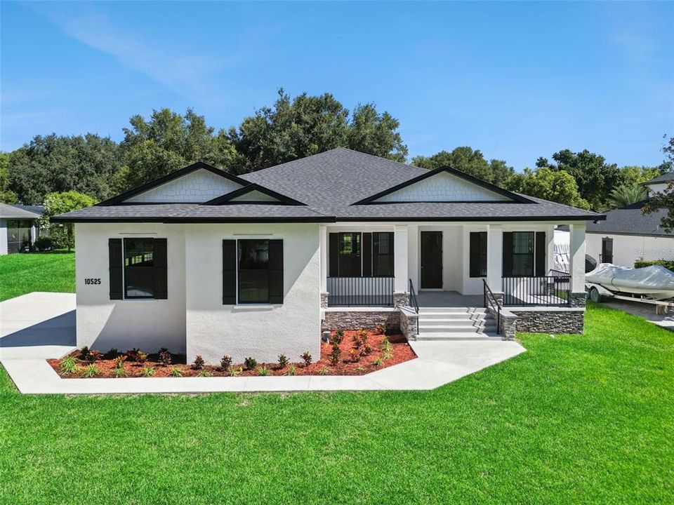 For Sale: $710,000 (3 beds, 2 baths, 2482 Square Feet)