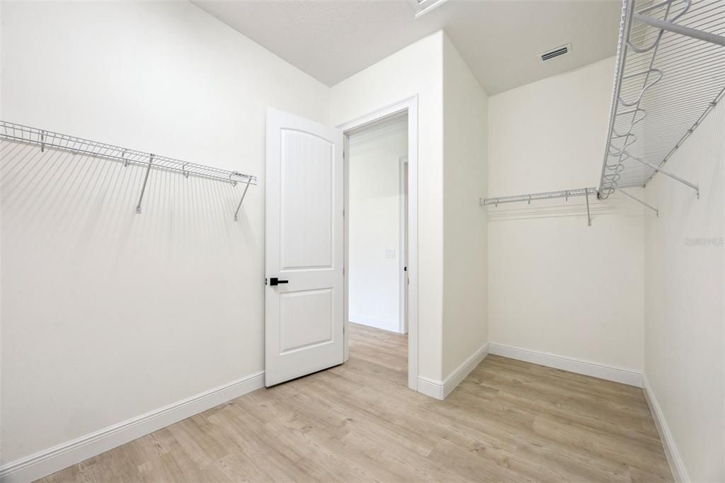 For Sale: $710,000 (3 beds, 2 baths, 2482 Square Feet)