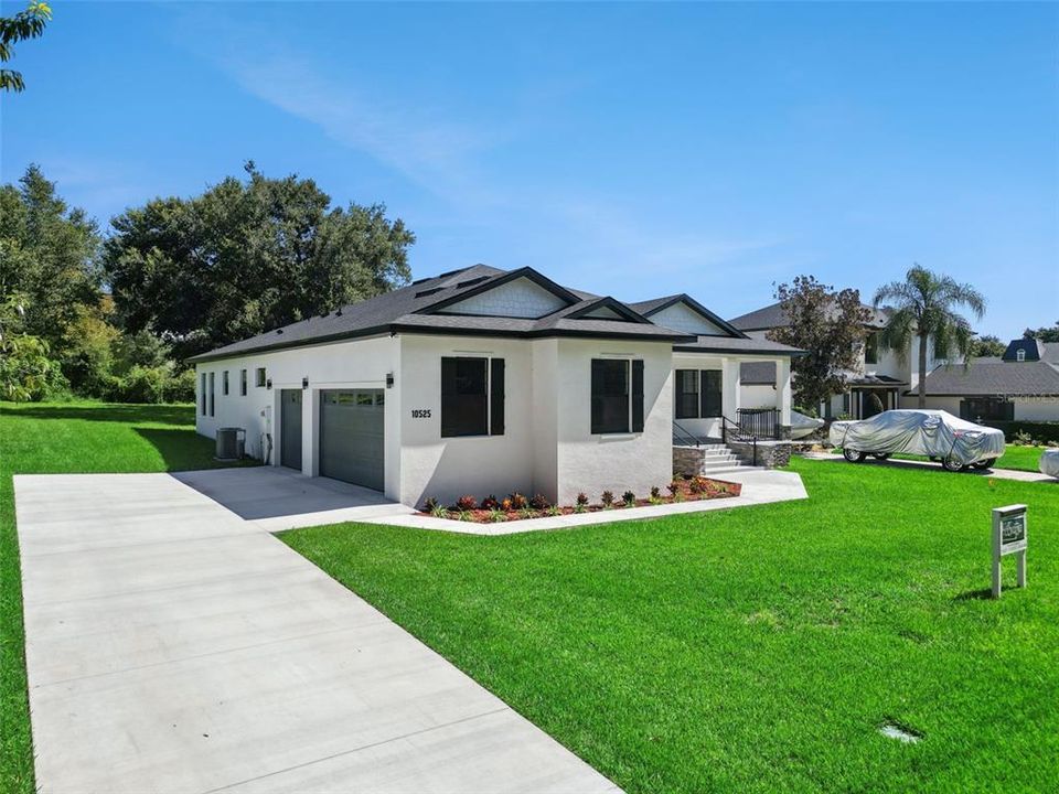 For Sale: $710,000 (3 beds, 2 baths, 2482 Square Feet)