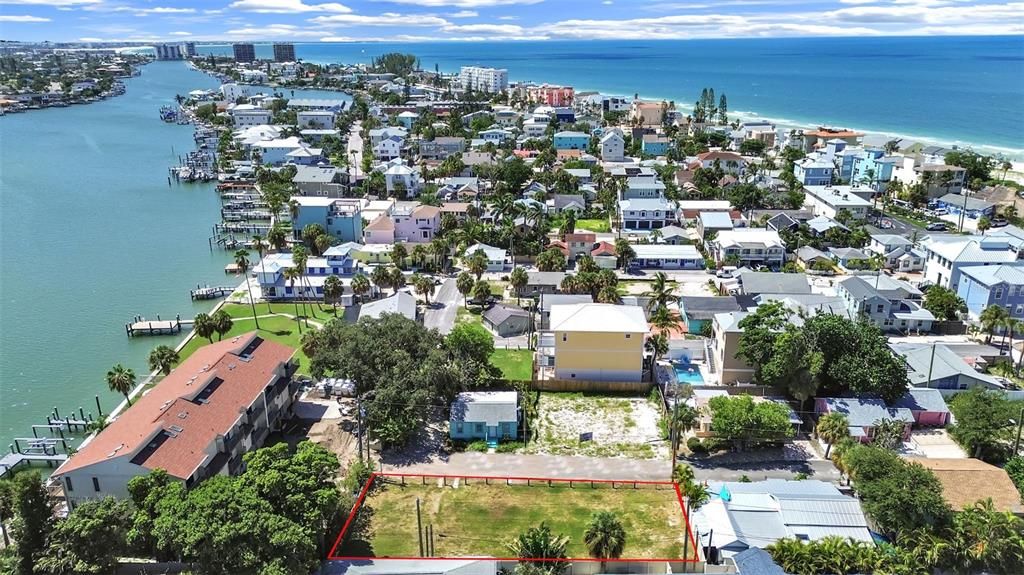 На продажу: $549,000 (0.15 acres)