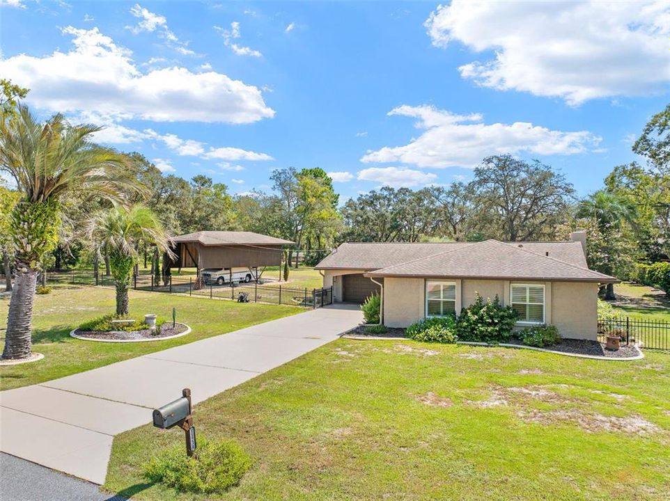 For Sale: $389,900 (3 beds, 3 baths, 1568 Square Feet)