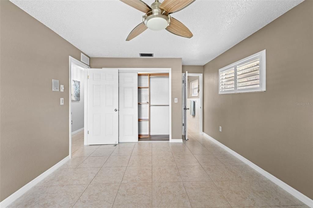 For Sale: $389,900 (3 beds, 3 baths, 1568 Square Feet)