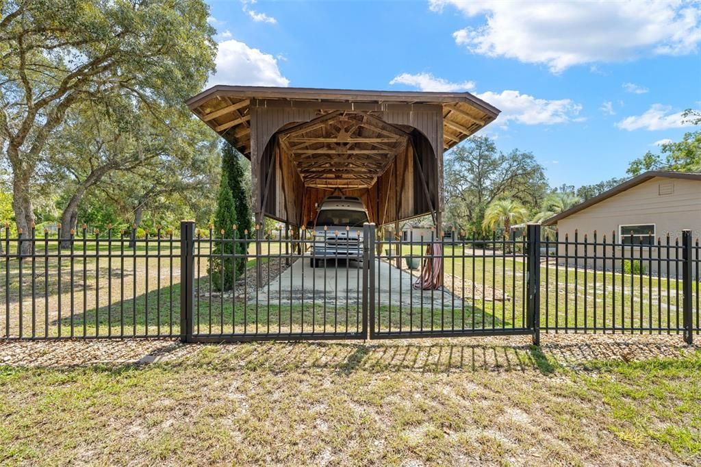 For Sale: $389,900 (3 beds, 3 baths, 1568 Square Feet)
