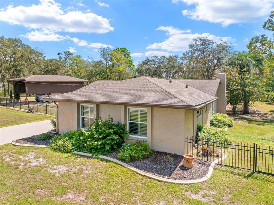 For Sale: $389,900 (3 beds, 3 baths, 1568 Square Feet)