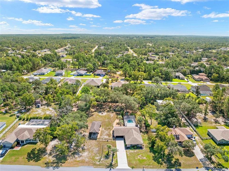 For Sale: $389,900 (3 beds, 3 baths, 1568 Square Feet)