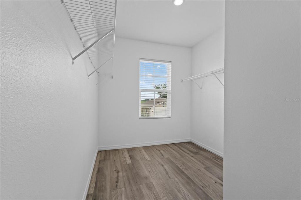 En Venta: $365,000 (3 camas, 2 baños, 2048 Pies cuadrados)