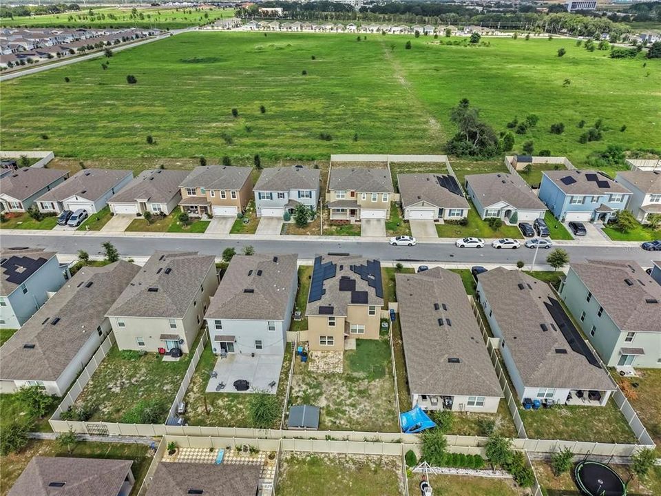 En Venta: $365,000 (3 camas, 2 baños, 2048 Pies cuadrados)