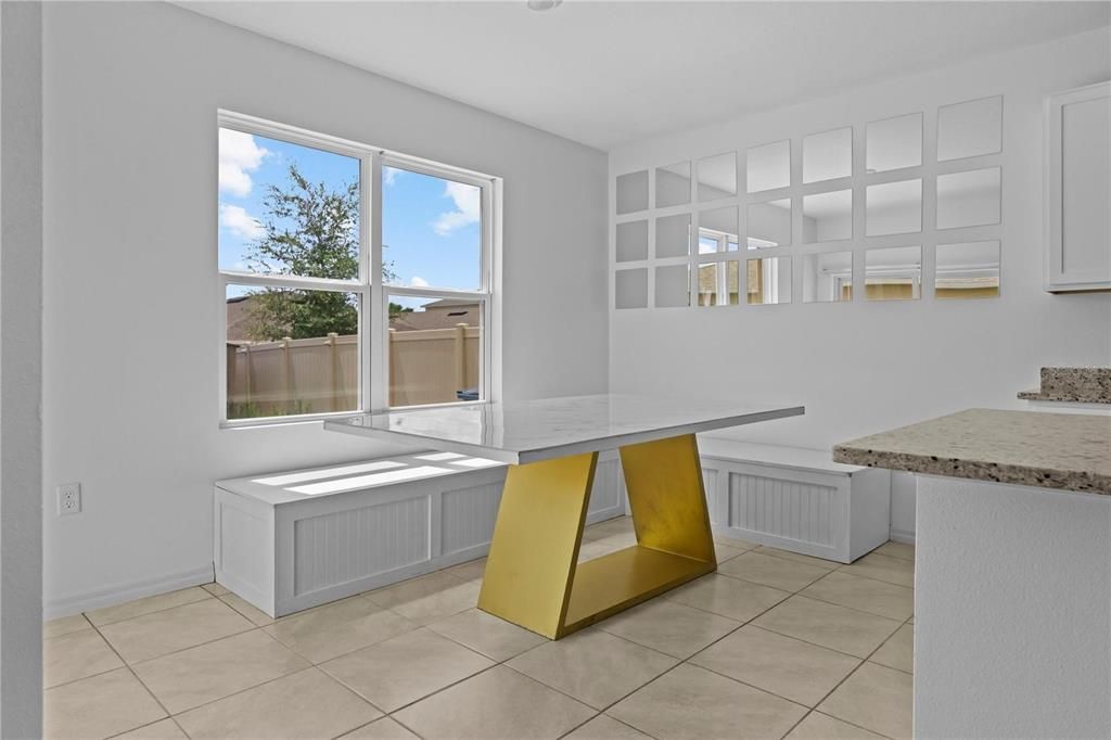 En Venta: $365,000 (3 camas, 2 baños, 2048 Pies cuadrados)