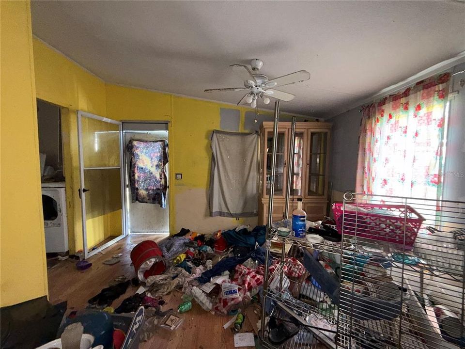 На продажу: $110,000 (3 спален, 2 ванн, 1620 Квадратных фут)