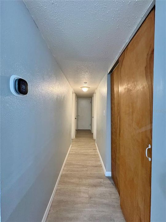 For Rent: $2,100 (3 beds, 1 baths, 1007 Square Feet)