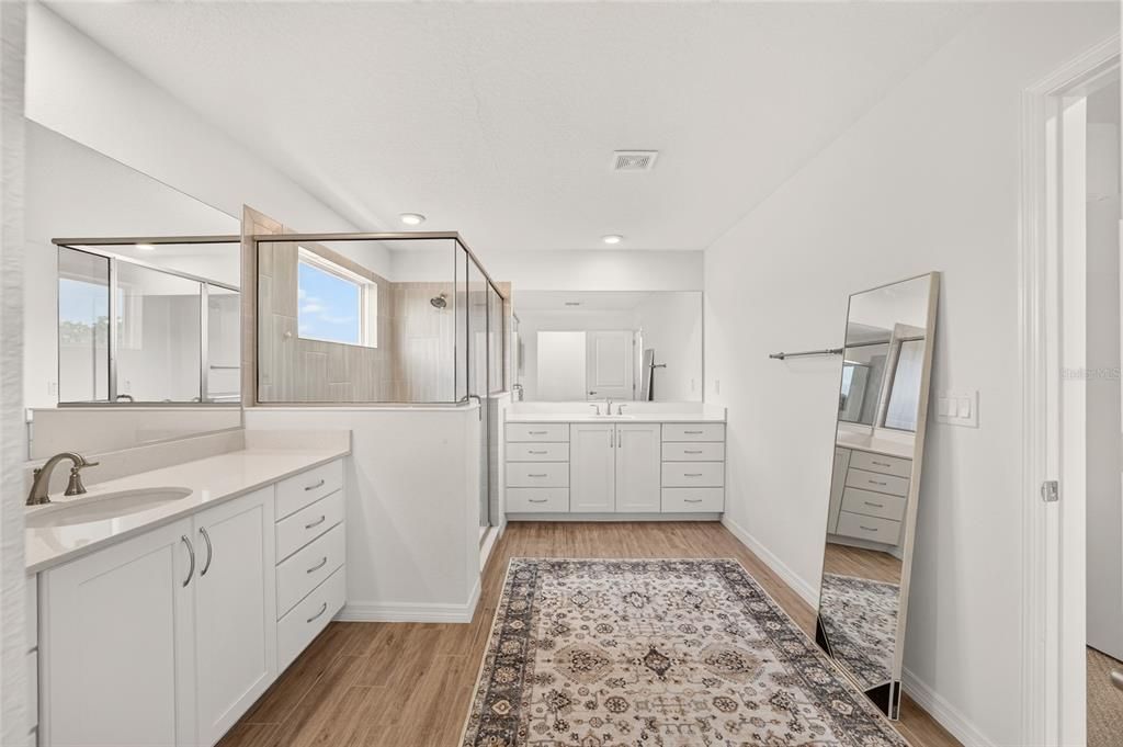 For Sale: $499,900 (5 beds, 3 baths, 3444 Square Feet)