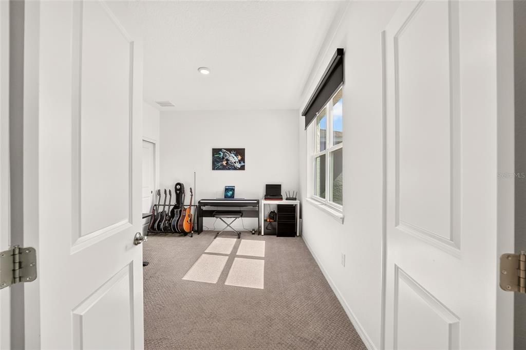 For Sale: $499,900 (5 beds, 3 baths, 3444 Square Feet)
