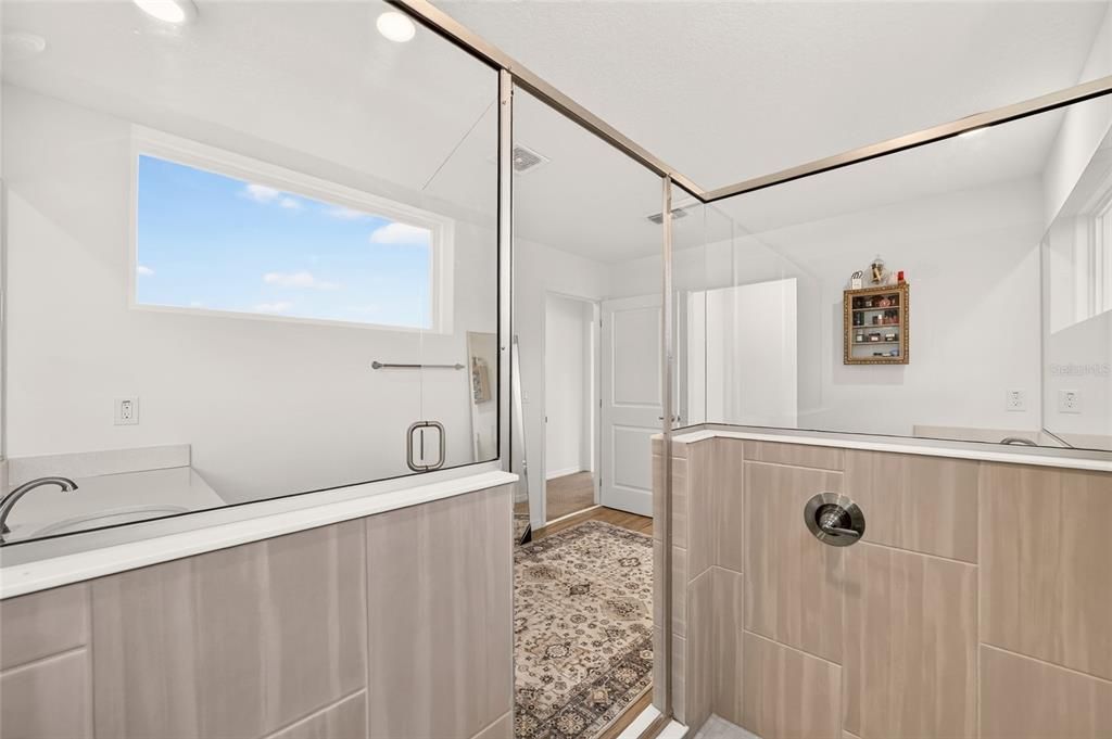 For Sale: $499,900 (5 beds, 3 baths, 3444 Square Feet)