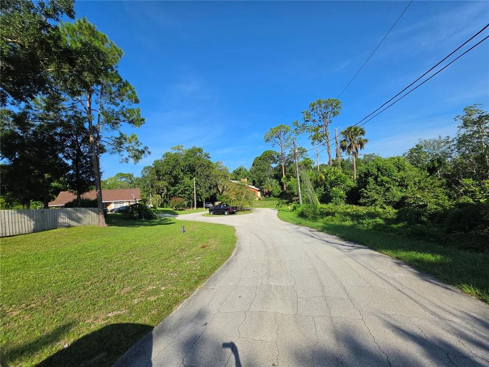 На продажу: $39,000 (0.34 acres)