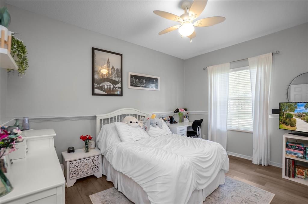 For Sale: $575,000 (3 beds, 3 baths, 2404 Square Feet)