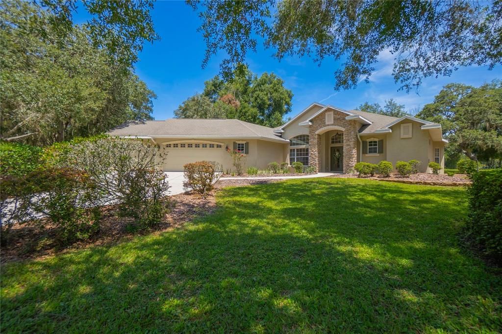 For Sale: $575,000 (3 beds, 3 baths, 2404 Square Feet)