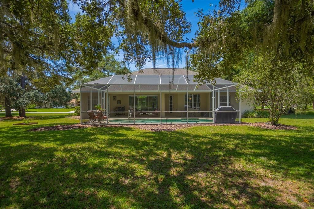 For Sale: $575,000 (3 beds, 3 baths, 2404 Square Feet)