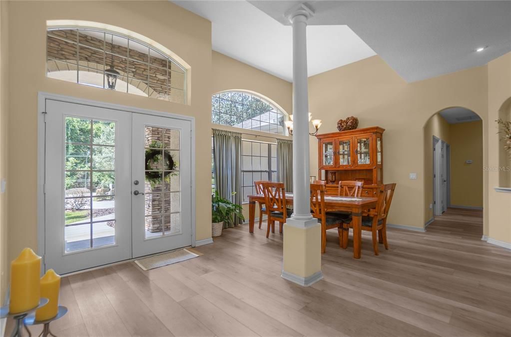 For Sale: $575,000 (3 beds, 3 baths, 2404 Square Feet)