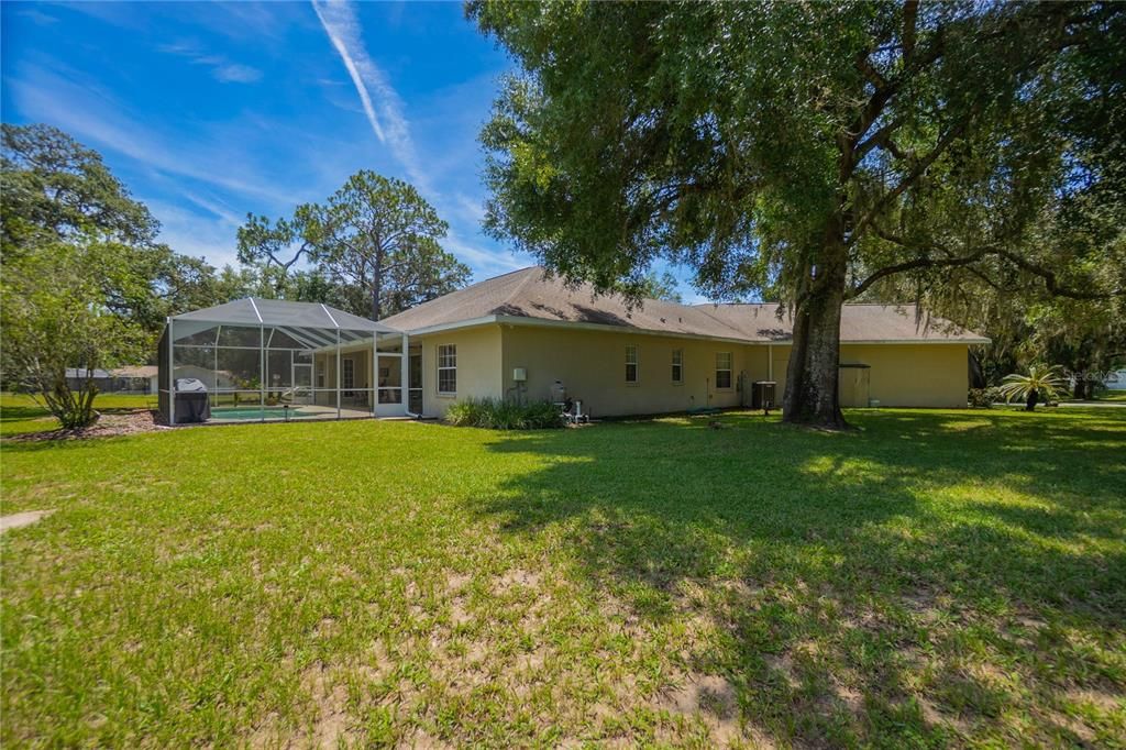 For Sale: $575,000 (3 beds, 3 baths, 2404 Square Feet)