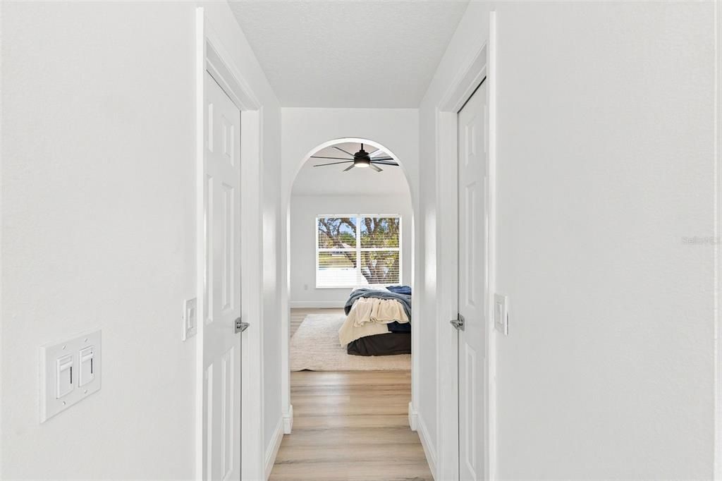 En Venta: $475,000 (5 camas, 2 baños, 2135 Pies cuadrados)