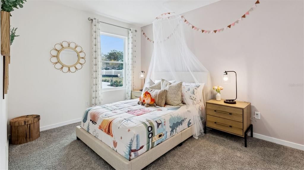 For Sale: $445,000 (5 beds, 3 baths, 2077 Square Feet)