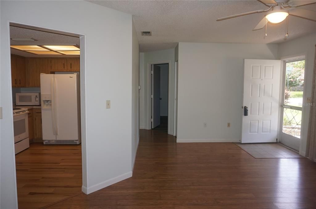 For Sale: $174,777 (2 beds, 2 baths, 1224 Square Feet)