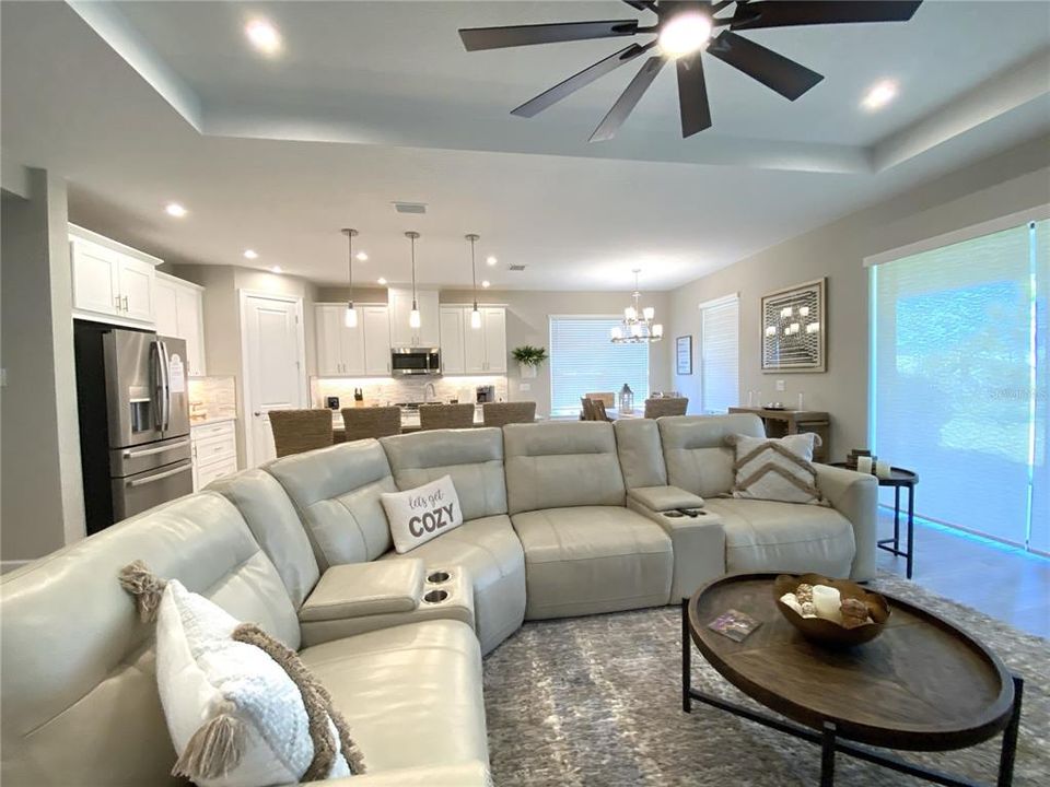 For Rent: $3,200 (3 beds, 3 baths, 2100 Square Feet)