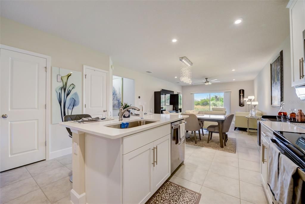 For Rent: $1,950 (3 beds, 2 baths, 1532 Square Feet)