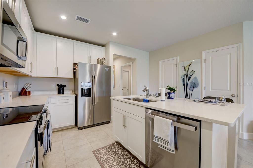 For Rent: $1,950 (3 beds, 2 baths, 1532 Square Feet)
