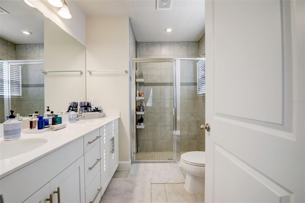 For Rent: $1,950 (3 beds, 2 baths, 1532 Square Feet)