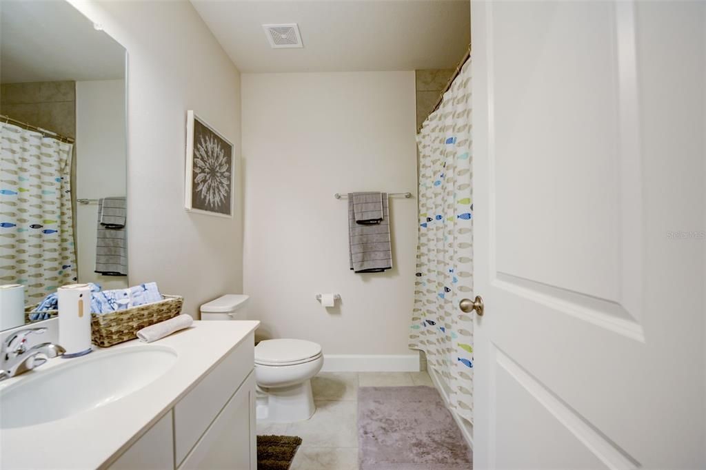 For Rent: $1,950 (3 beds, 2 baths, 1532 Square Feet)