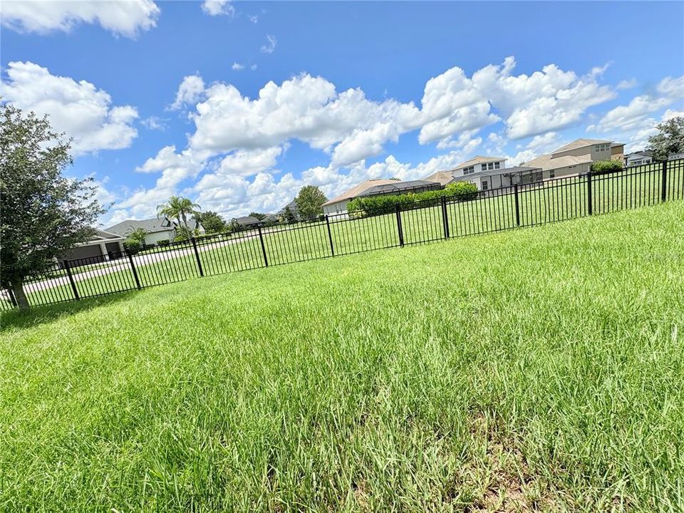For Rent: $2,950 (3 beds, 3 baths, 2507 Square Feet)